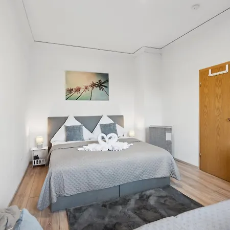 아파트 Neue Und Helle 2 Wohnung, Naehe Veltins Arena, Office, Kostenlose Parkplaetze 겔젠키르헨