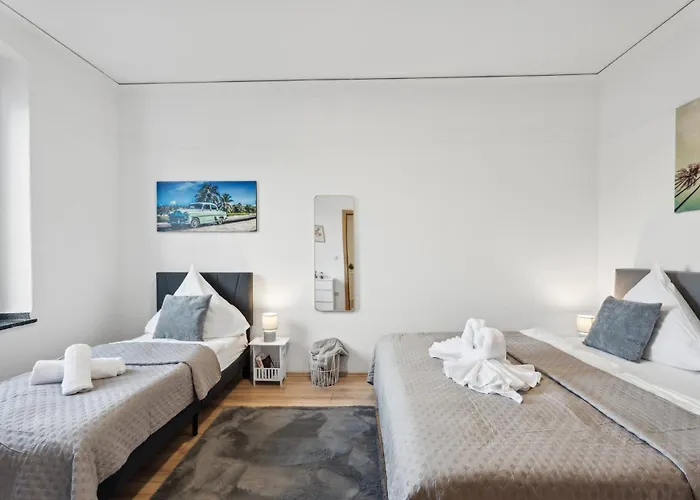 Neue Und Helle 2 Wohnung, Naehe Veltins Arena, Office, Kostenlose Parkplaetze Gelsenkirchen