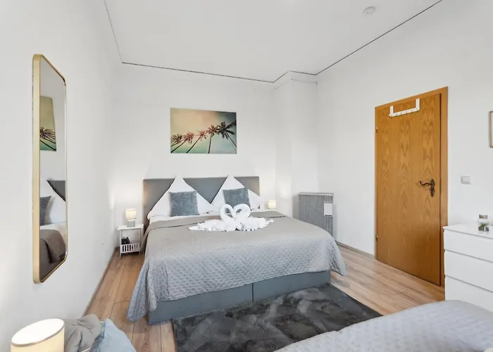 Appartement Neue Und Helle 2 Wohnung, Naehe Veltins Arena, Office, Kostenlose Parkplaetze Gelsenkirchen